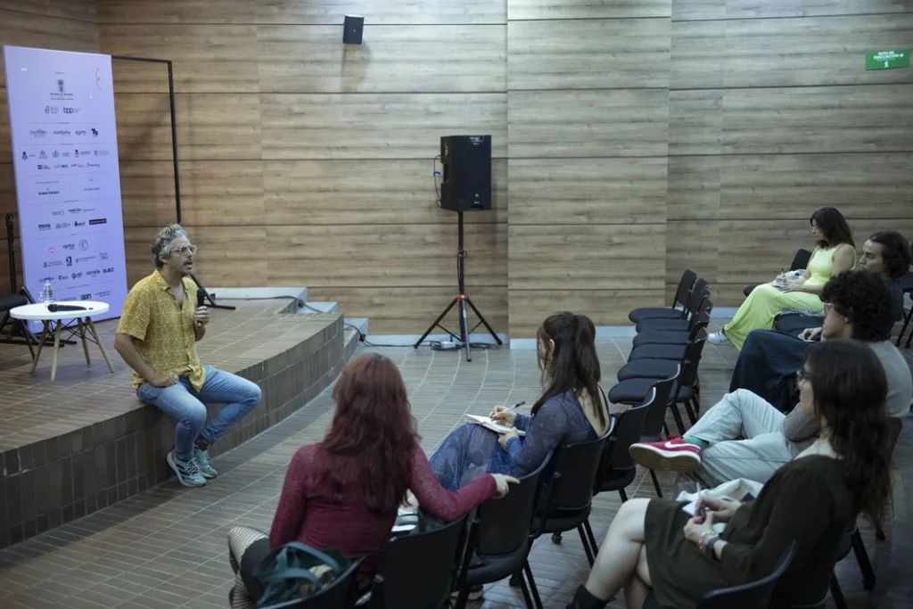 Charla de Emiliano Becerril en Seminario de Formación para Editores 2025